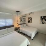 ff053327-9b8d-44f9-9586-4eb5ac03be03